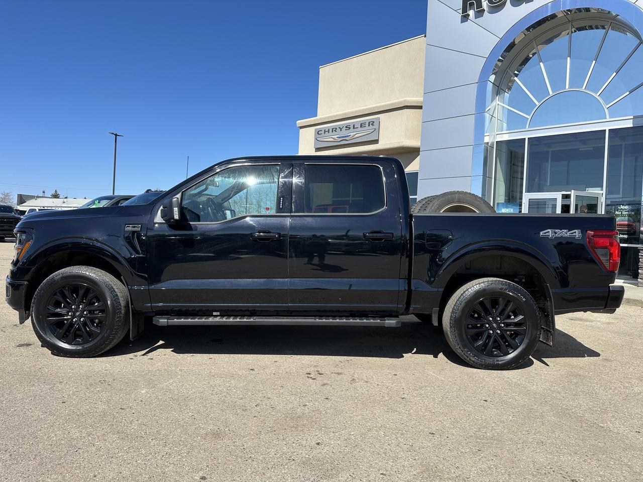2024 Ford F-150 XLT Black Edition | Leather | B&O Audio | Trailer Pkg | Mobile Office | 2 Set Wheel & Tire Redwater AB