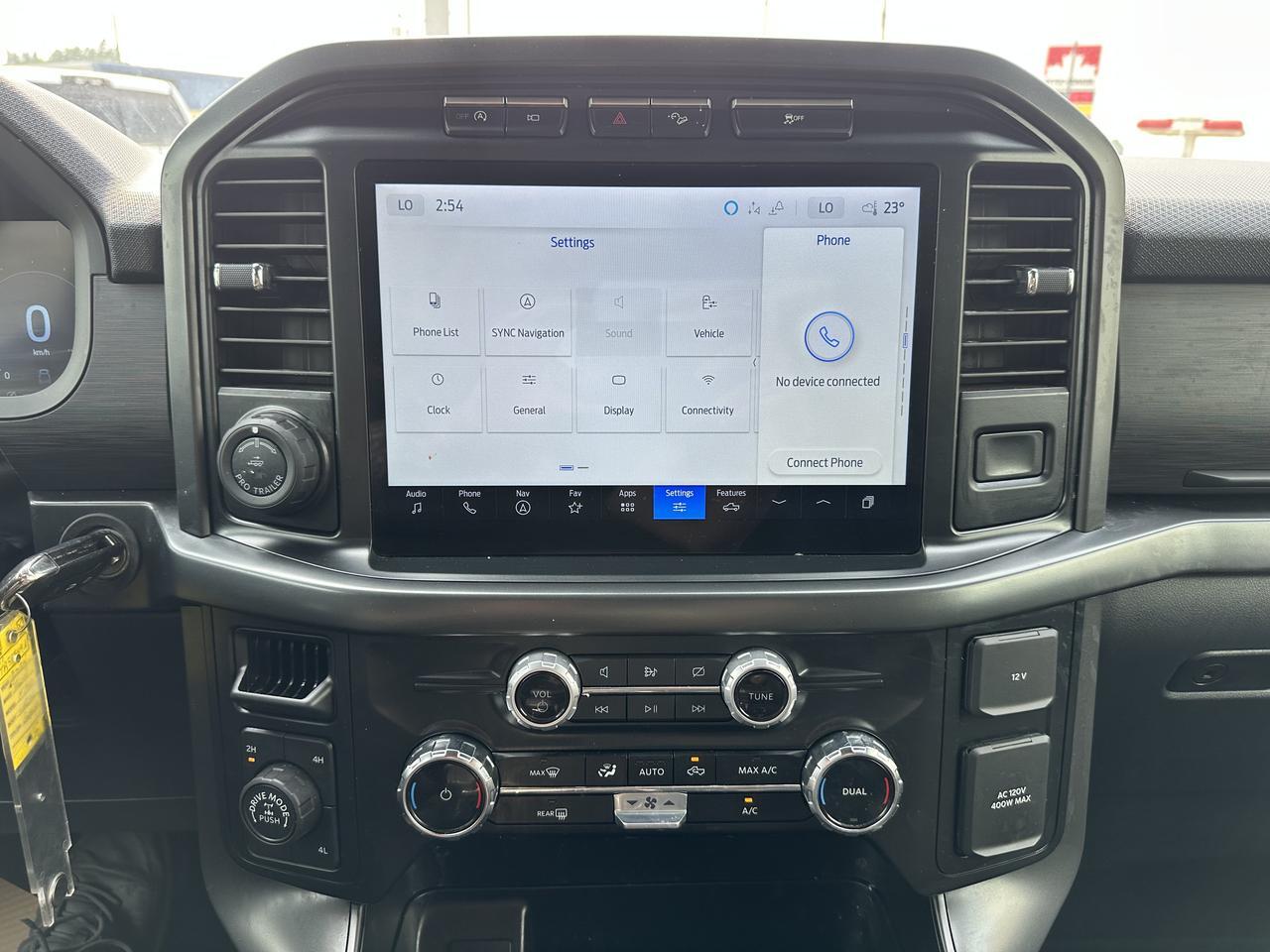 2024 Ford F-150 XLT Crew Cab 4WD | V6 EcoBoost | Low KMs | NAV | Rearview Camera | Remote Start Redwater AB