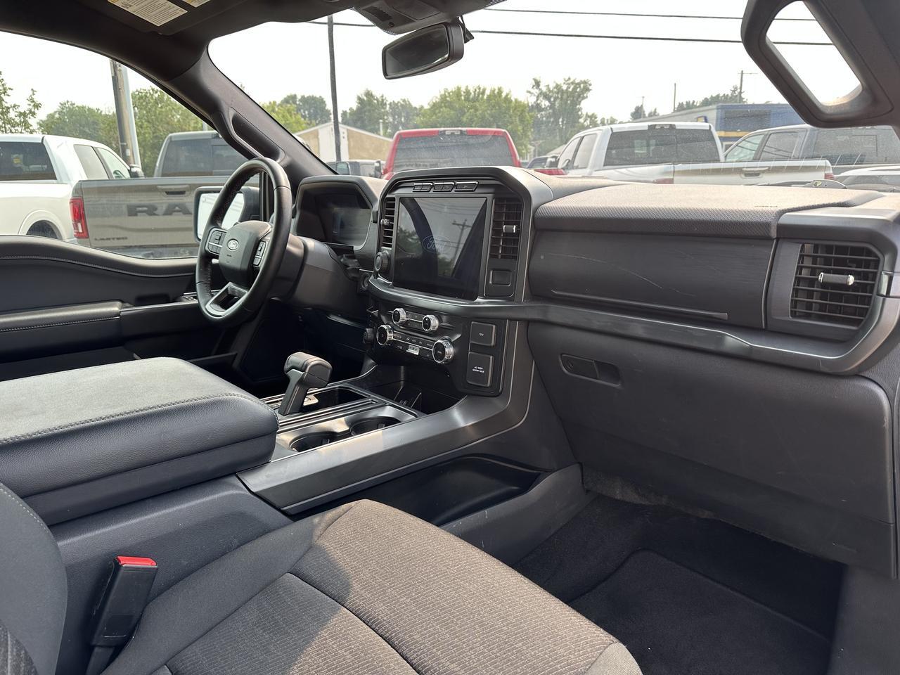 2024 Ford F-150 XLT Crew Cab 4WD | V6 EcoBoost | Low KMs | NAV | Rearview Camera | Remote Start Redwater AB