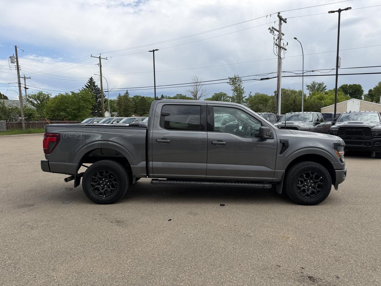 2024 Ford F-150 XLT Crew Cab 4WD | V6 EcoBoost | Low KMs | NAV | Rearview Camera | Remote Start Redwater AB