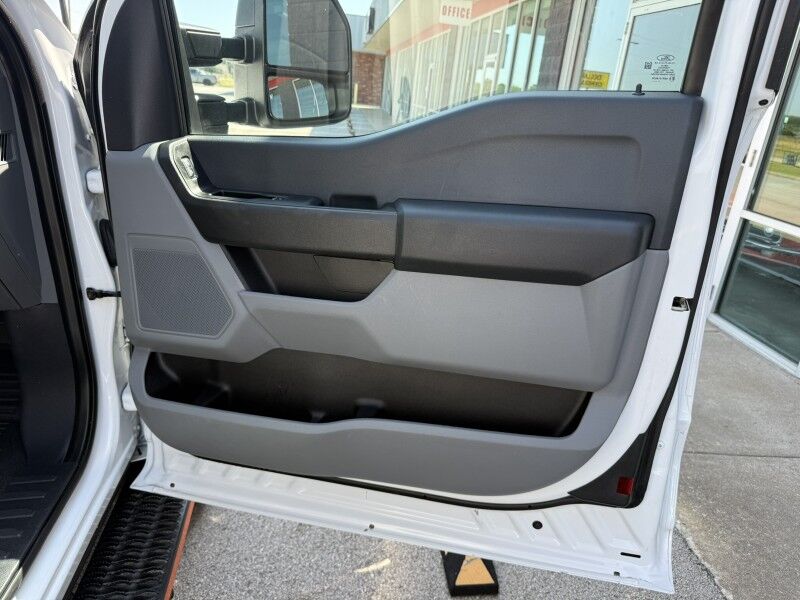 2024 Ford F-250 4x4 6.8L V8 Flatbed XL Collinsville OK