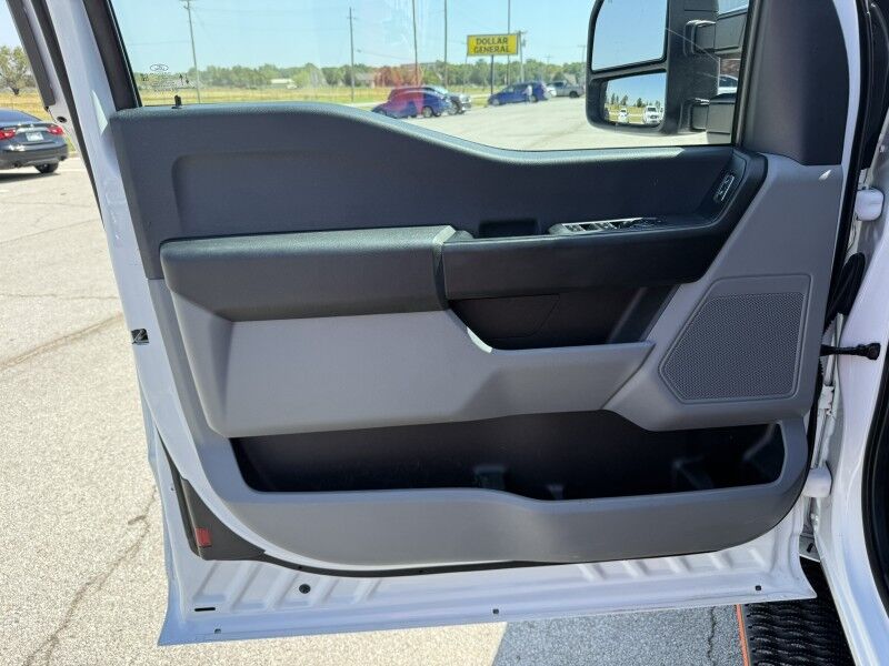 2024 Ford F-250 4x4 6.8L V8 Flatbed XL Collinsville OK