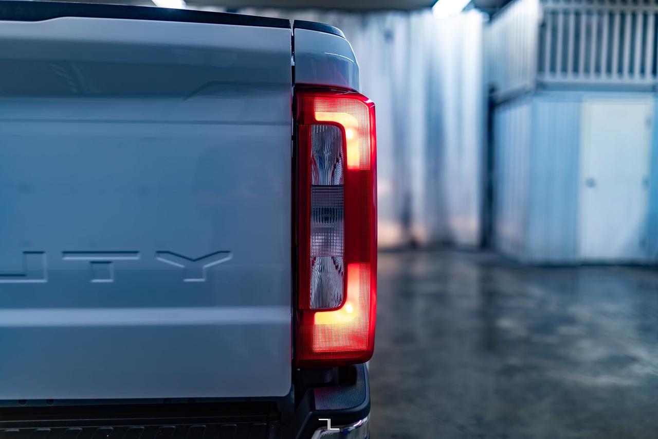 2024 Ford F-250 4x4 Crew Cab XL FX4 BCam Red Deer AB