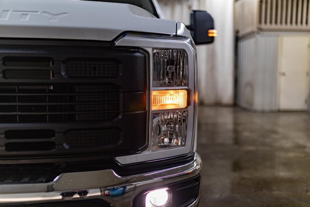 2024 Ford F-250 4x4 Crew Cab XL FX4 Longbox BCam Red Deer AB