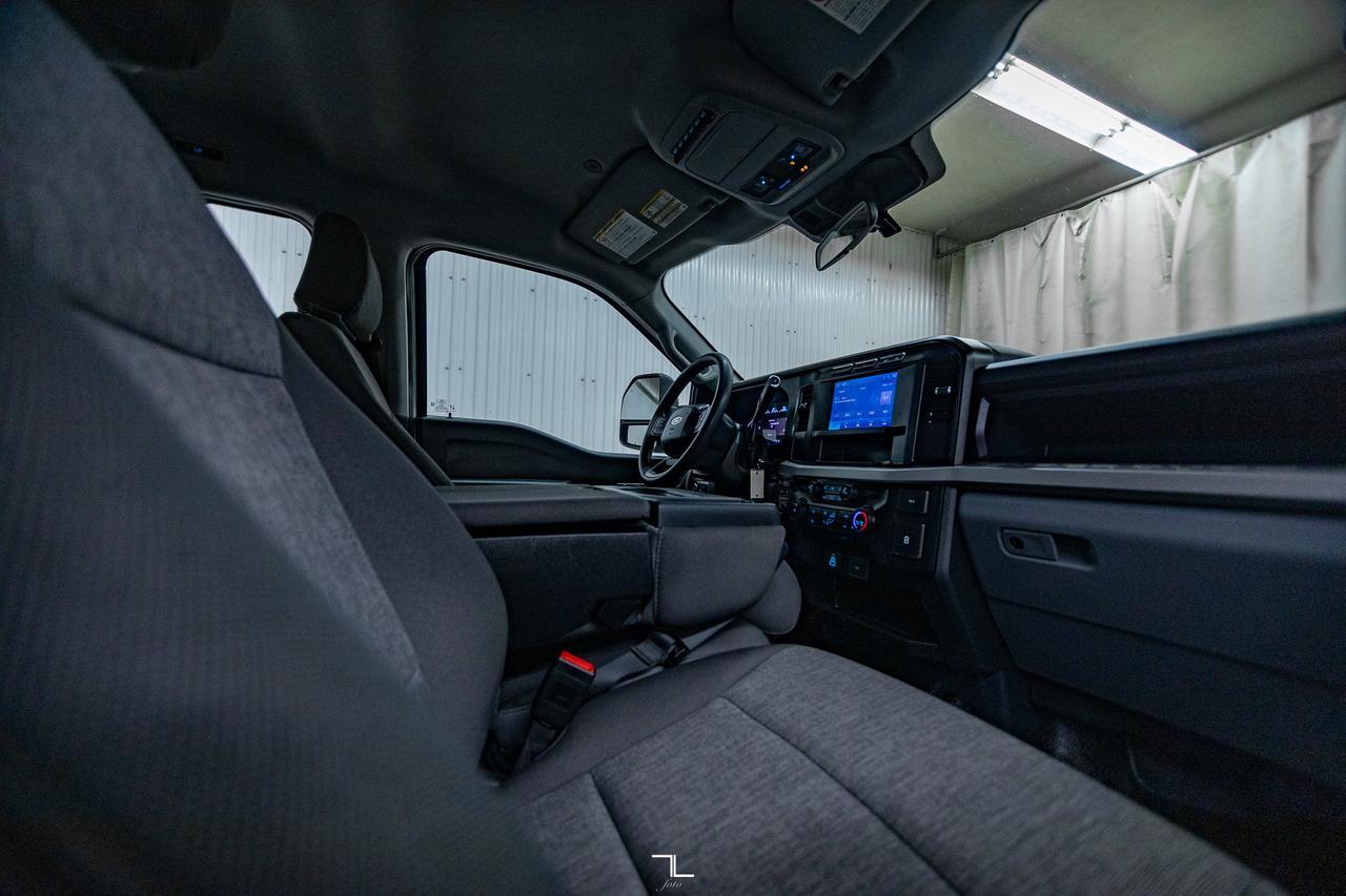 2024 Ford F-250 4x4 Crew Cab XL FX4 Longbox BCam Red Deer AB