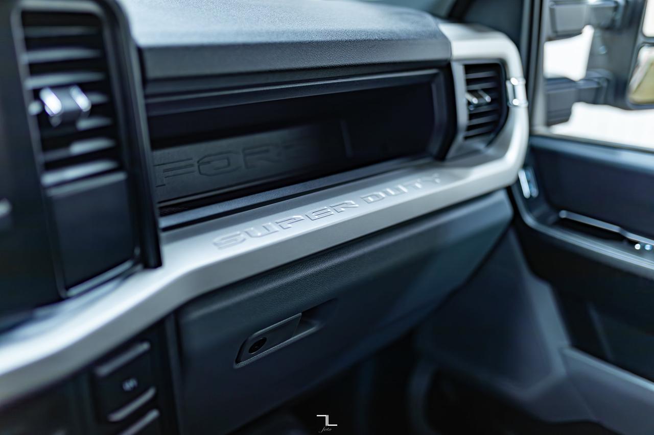 2024 Ford F-250 4x4 Crew Cab XL FX4 Longbox BCam Red Deer AB