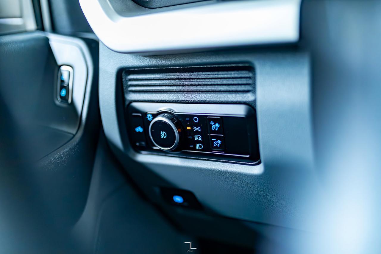 2024 Ford F-250 4x4 Crew Cab XL FX4 Longbox BCam Red Deer AB