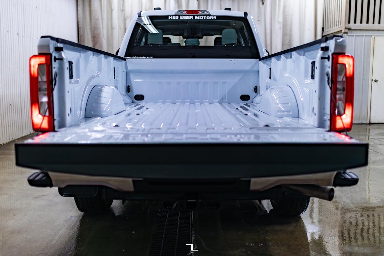 2024 Ford F-250 4x4 Crew Cab XL FX4 Longbox BCam Red Deer AB
