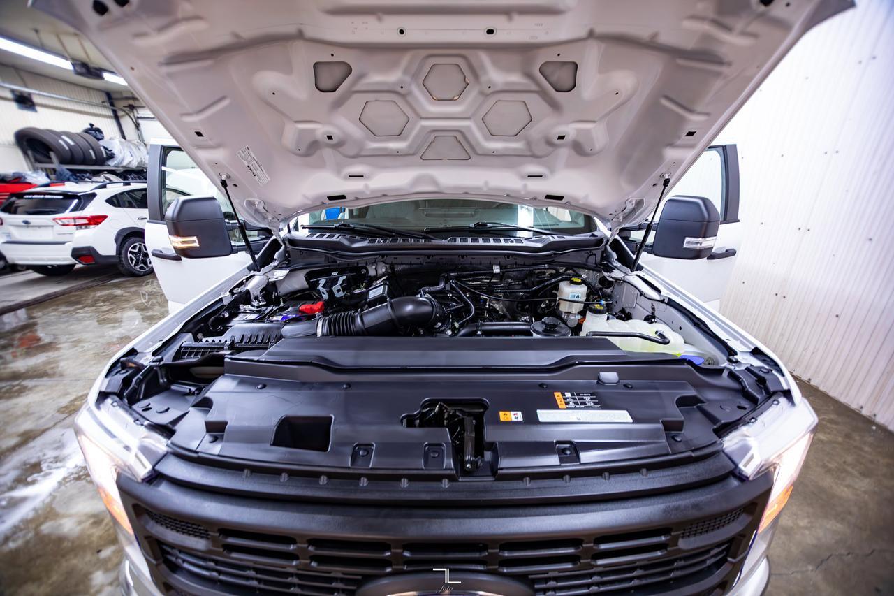 2024 Ford F-250 4x4 Crew Cab XL FX4 Longbox BCam Red Deer AB