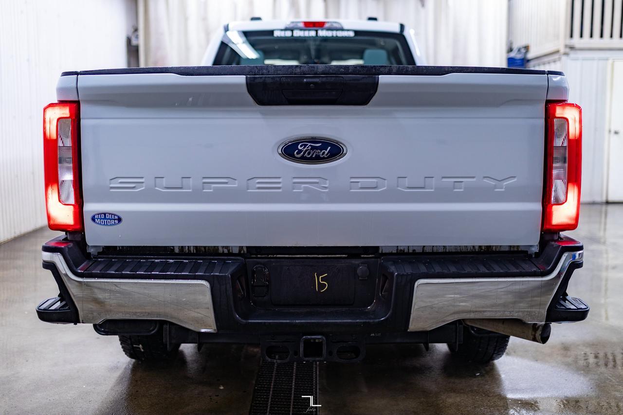 2024 Ford F-250 4x4 Crew Cab XL FX4 Longbox BCam Red Deer AB