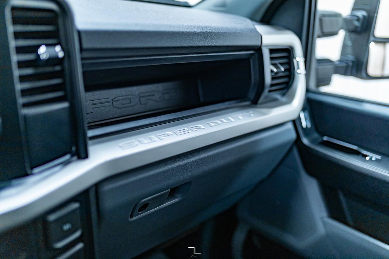 2024 Ford F-250 4x4 Crew Cab XL FX4 Longbox BCam Red Deer AB