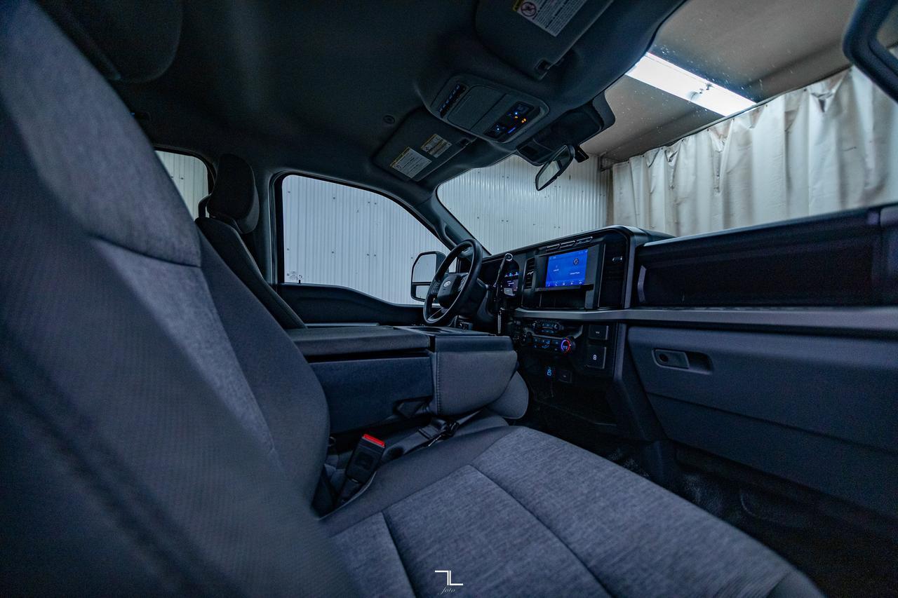 2024 Ford F-250 4x4 Crew Cab XL FX4 Longbox BCam Red Deer AB