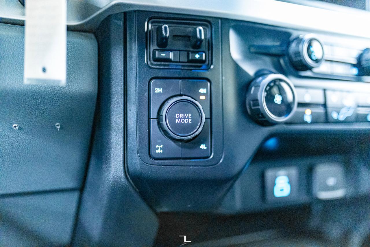 2024 Ford F-250 4x4 Crew Cab XL FX4 Longbox BCam Red Deer AB