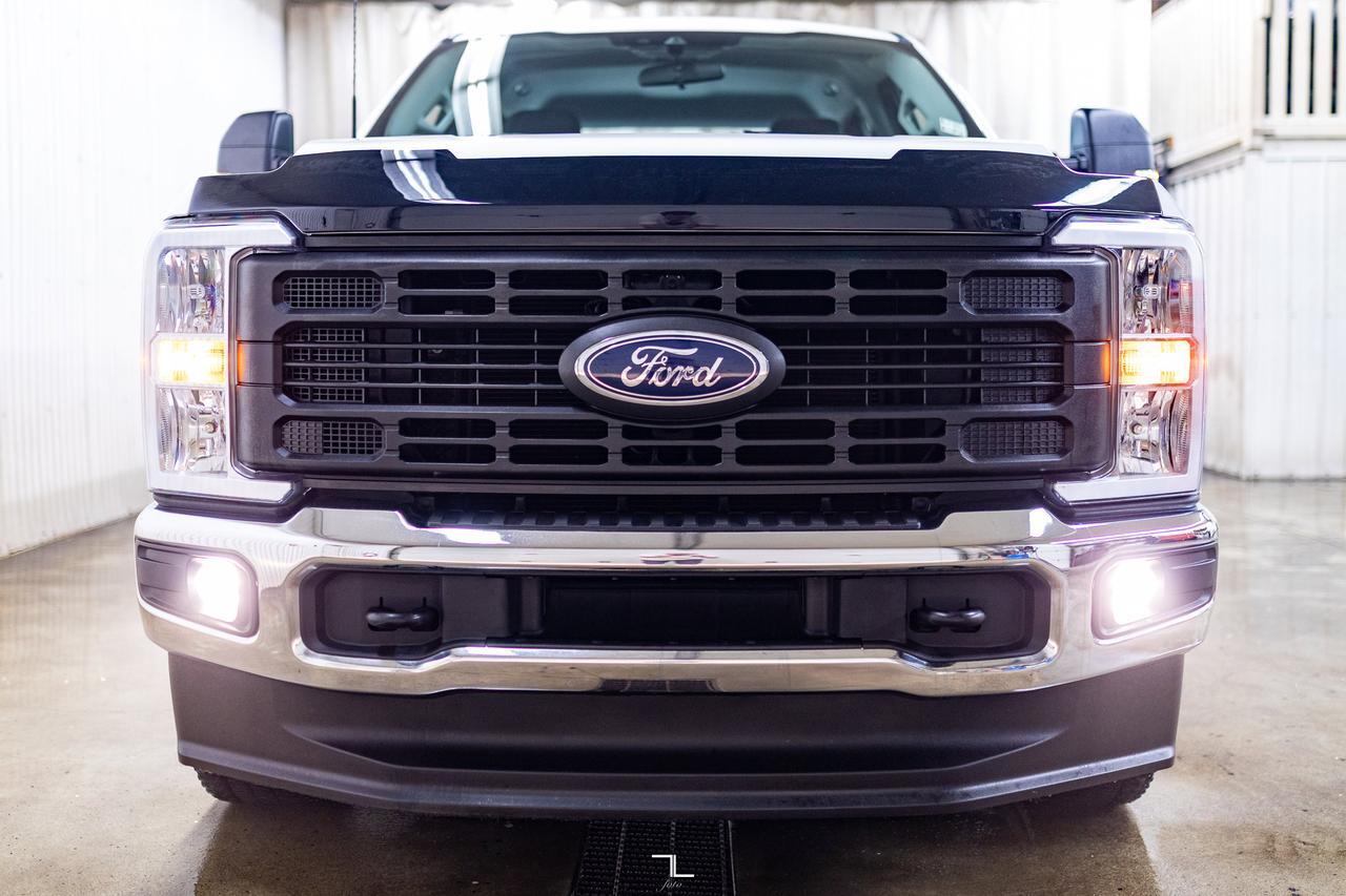 2024 Ford F-250 4x4 Crew Cab XL FX4 Longbox BCam Red Deer AB