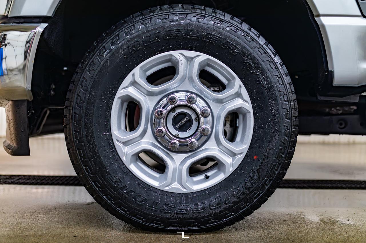 2024 Ford F-250 4x4 Crew Cab XLT FX4 PSeat BCam Red Deer AB