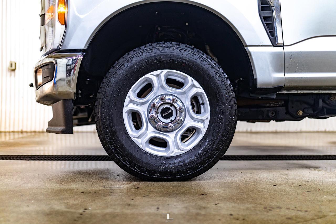 2024 Ford F-250 4x4 Crew Cab XLT FX4 PSeat BCam Red Deer AB