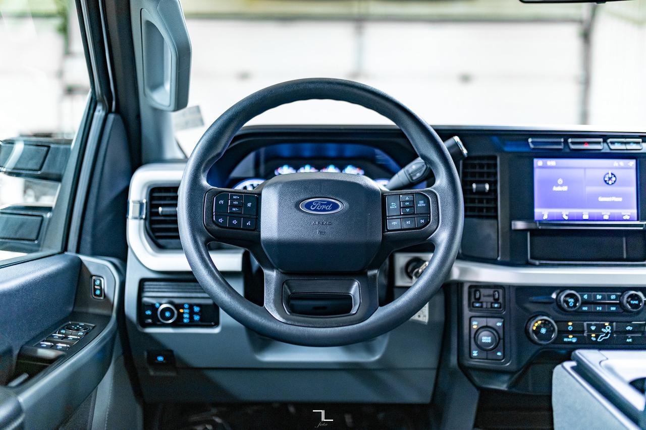 2024 Ford F-250 4x4 Crew Cab XLT FX4 PSeat BCam Red Deer AB