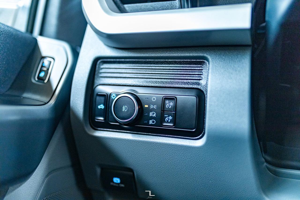 2024 Ford F-250 4x4 Crew Cab XLT FX4 PSeat BCam Red Deer AB