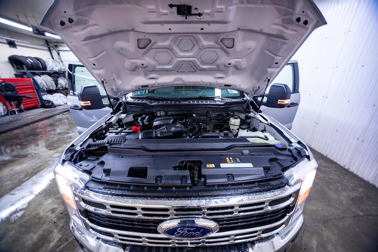 2024 Ford F-250 4x4 Crew Cab XLT FX4 PSeat BCam Red Deer AB