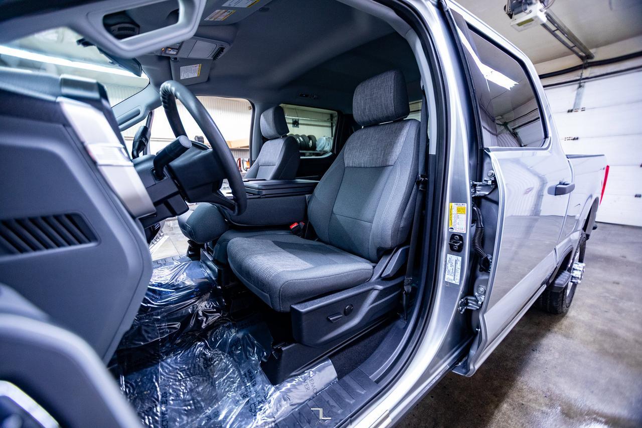 2024 Ford F-250 4x4 Crew Cab XLT FX4 PSeat BCam Red Deer AB