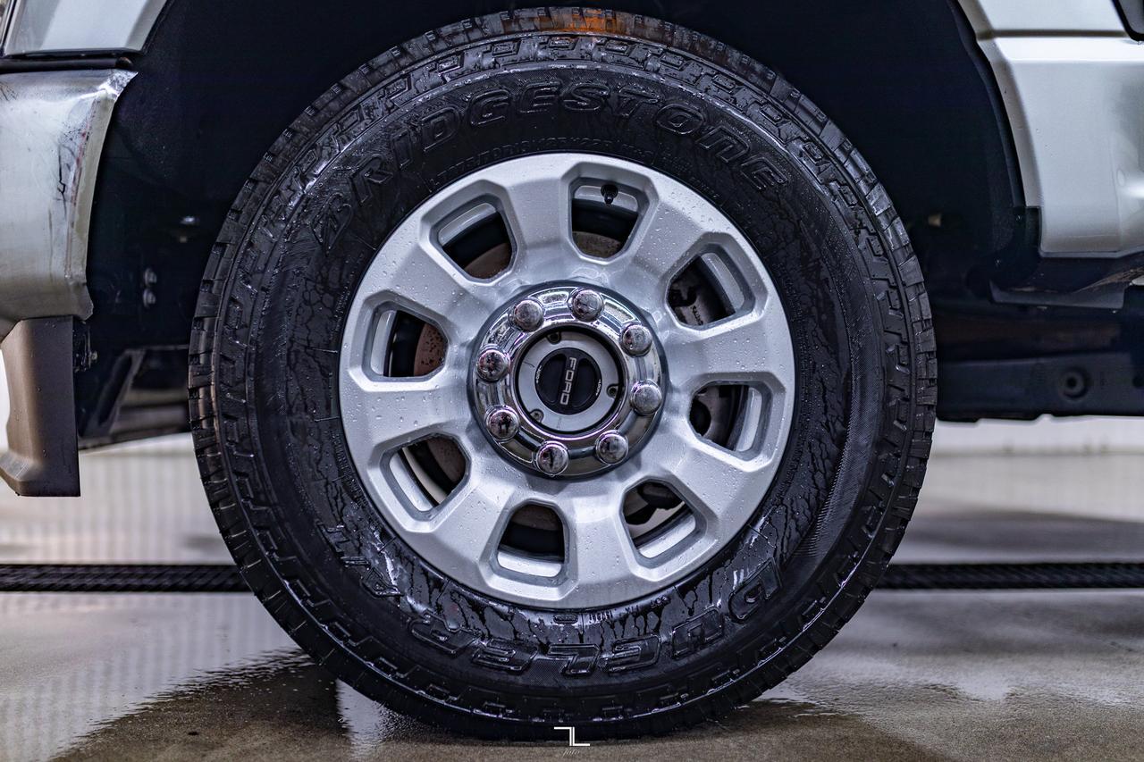 2024 Ford F-250 4x4 Crew Cab XLT FX4 PSeat BCam Red Deer AB