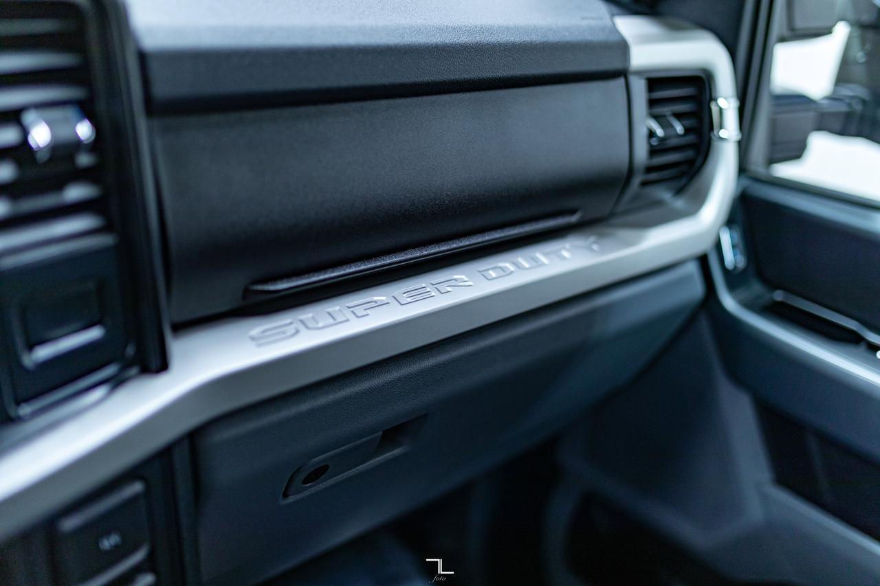 2024 Ford F-250 4x4 Crew Cab XLT FX4 PSeat BCam Red Deer AB