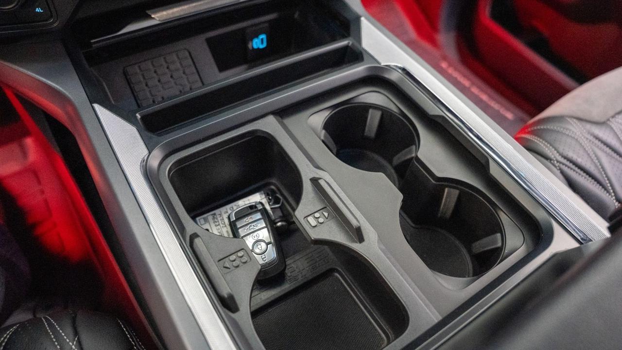 2024 Ford F-250 LARIAT ULTIMATE BLACK WIDOW Franklin TN