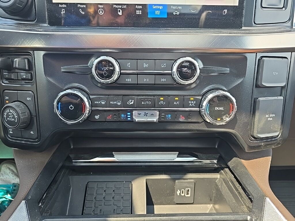 2024 Ford F-250 Super Duty 4x4 Crew Cab King Ranch Fond du Lac WI