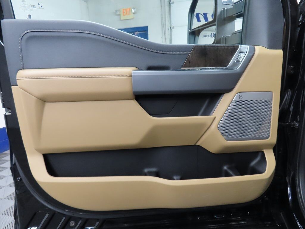 2024 Ford F-250 Super Duty 4x4 Crew Cab Lariat Fond du Lac WI