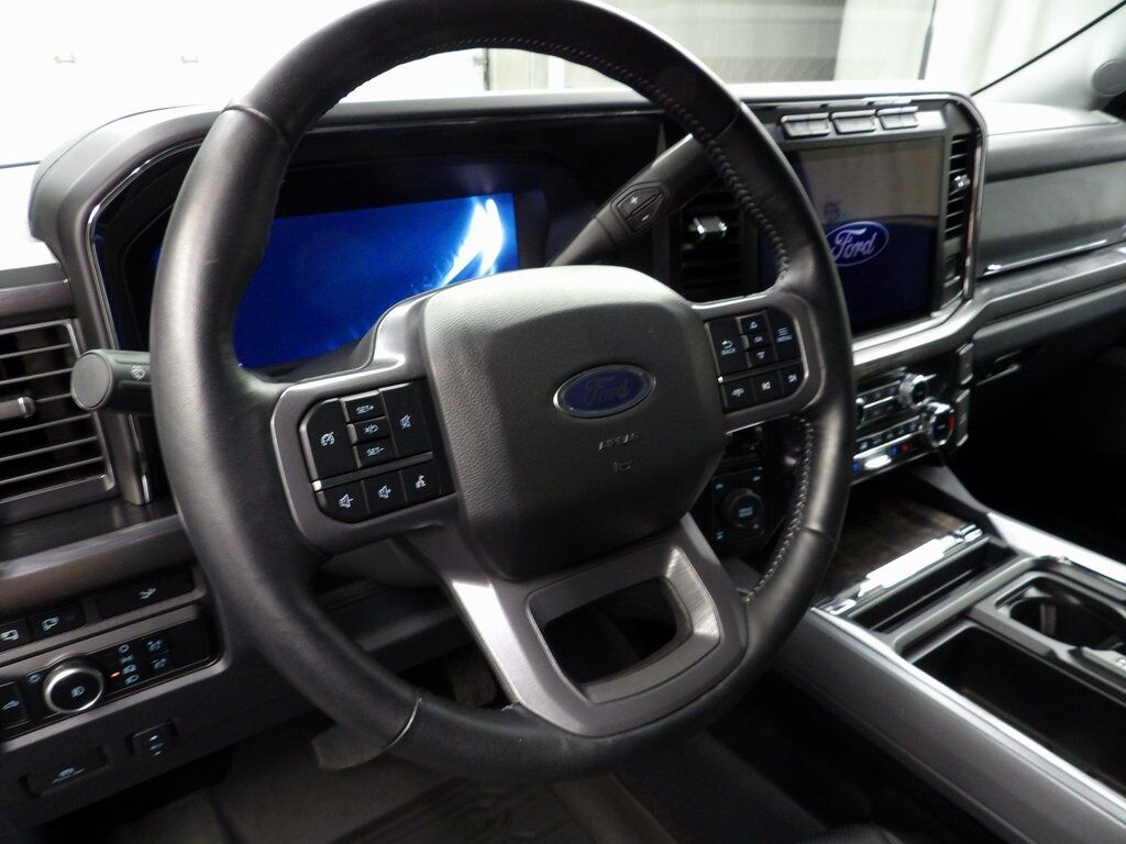 2024 Ford F-250 Super Duty 4x4 Crew Cab Lariat Fond du Lac WI