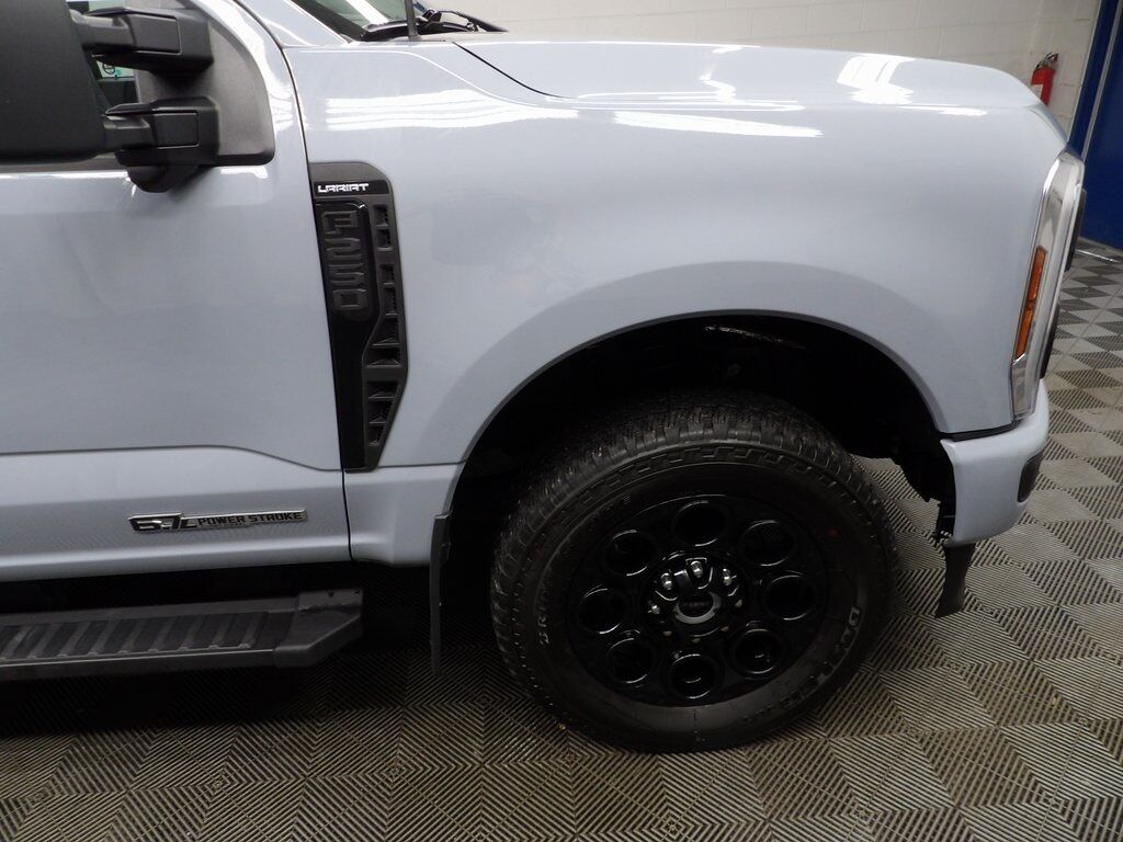 2024 Ford F-250 Super Duty 4x4 Crew Cab Lariat Fond du Lac WI