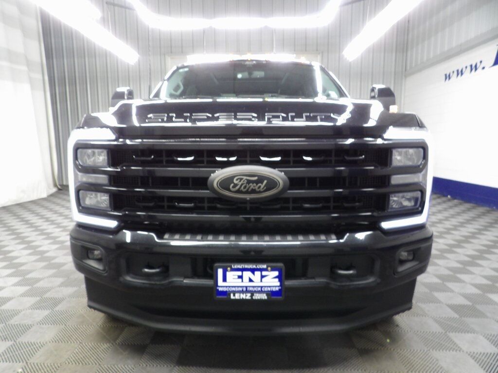 2024 Ford F-250 Super Duty 4x4 Crew Cab Lariat Fond du Lac WI