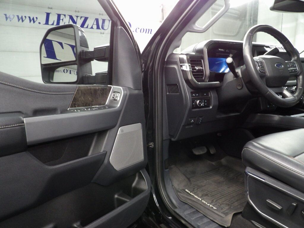 2024 Ford F-250 Super Duty 4x4 Crew Cab Lariat Fond du Lac WI