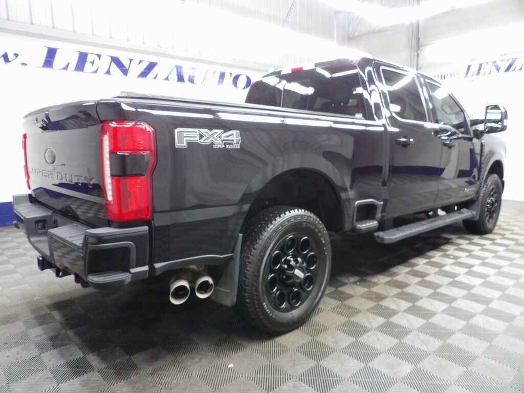 2024 Ford F-250 Super Duty 4x4 Crew Cab Lariat Fond du Lac WI
