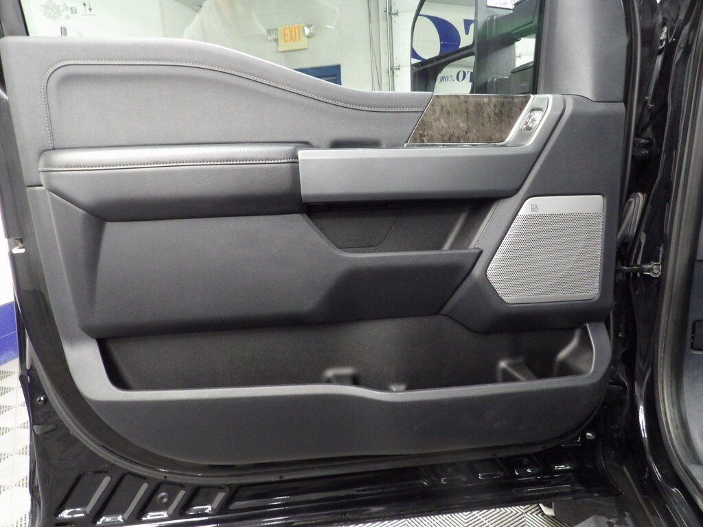 2024 Ford F-250 Super Duty 4x4 Crew Cab Lariat Fond du Lac WI