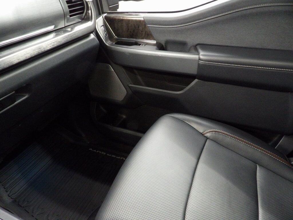 2024 Ford F-250 Super Duty 4x4 Crew Cab Lariat Fond du Lac WI