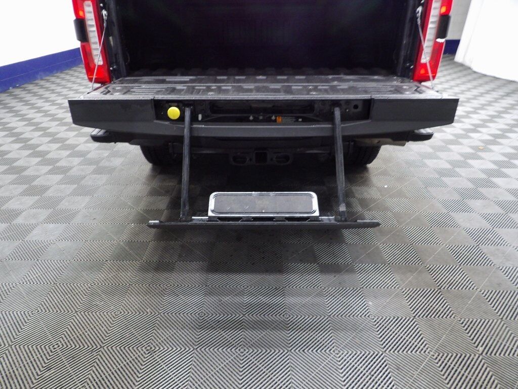 2024 Ford F-250 Super Duty 4x4 Crew Cab Lariat Fond du Lac WI