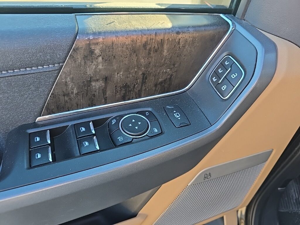 2024 Ford F-250 Super Duty 4x4 Crew Cab Lariat Fond du Lac WI