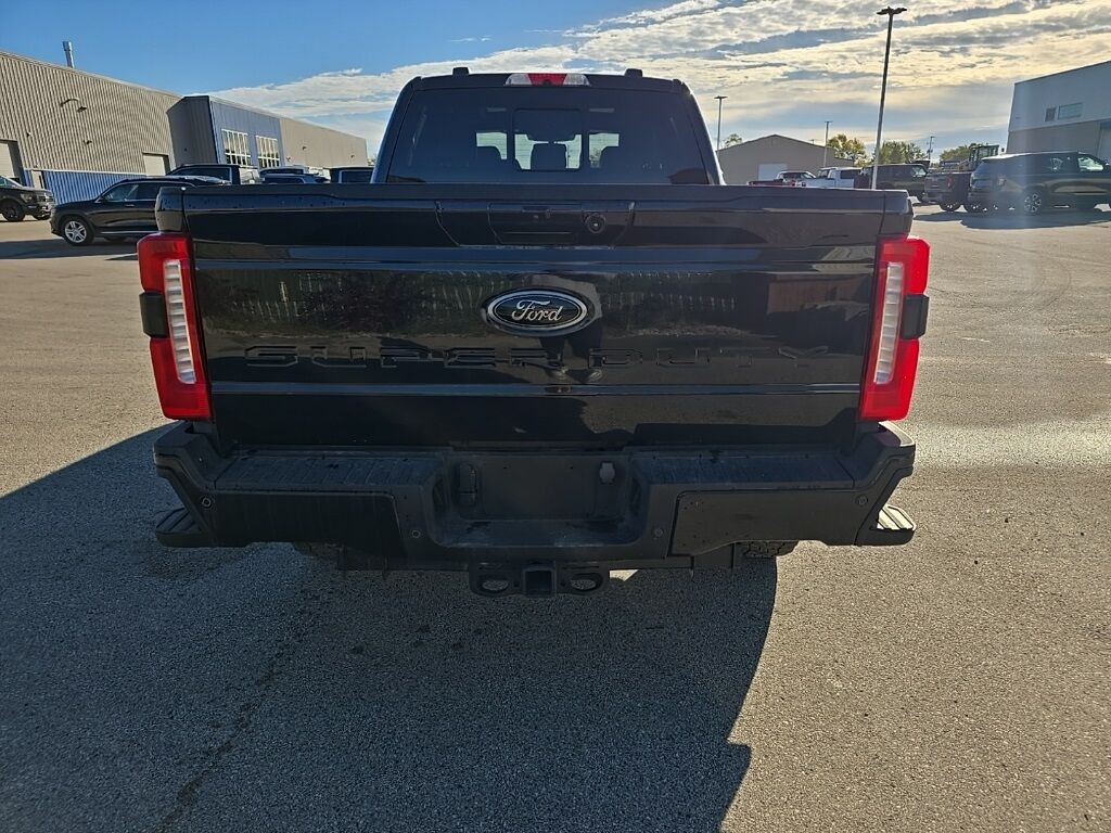2024 Ford F-250 Super Duty 4x4 Crew Cab Lariat Fond du Lac WI