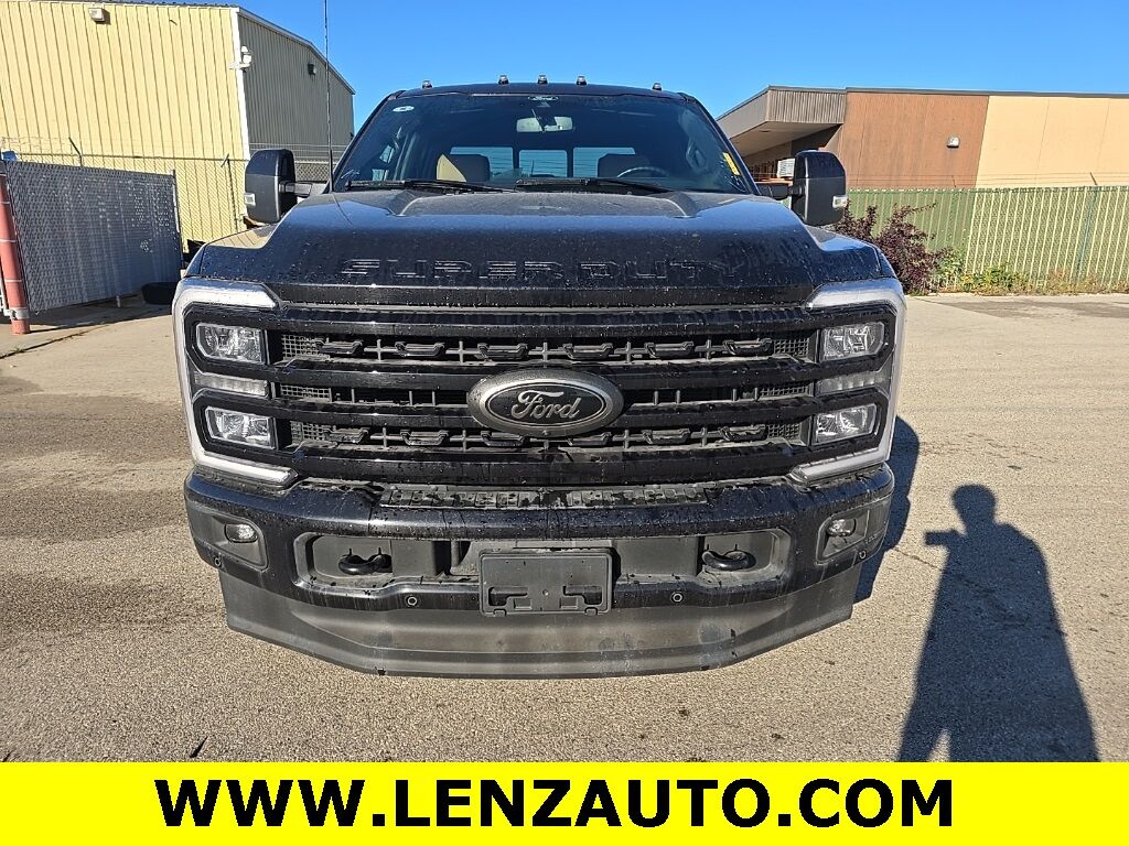 2024 Ford F-250 Super Duty 4x4 Crew Cab Lariat Fond du Lac WI