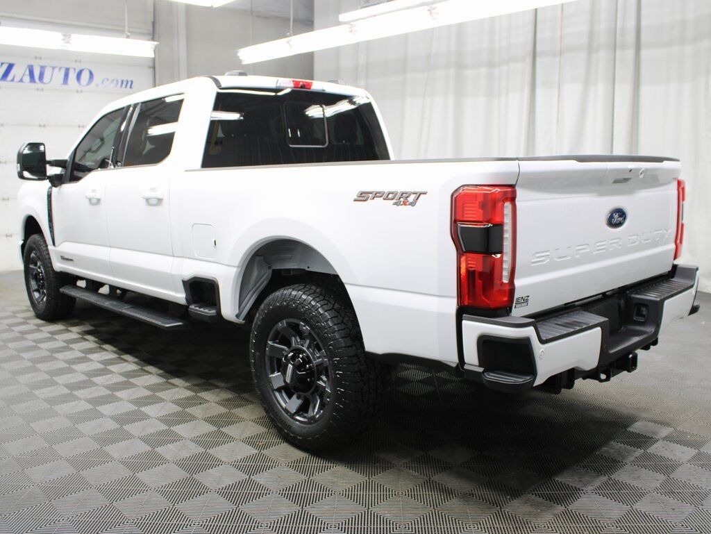 2024 Ford F-250 Super Duty 4x4 Crew Cab Lariat Fond du Lac WI