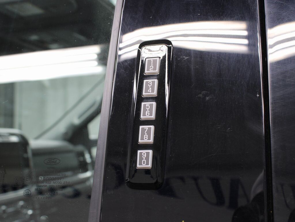 2024 Ford F-250 Super Duty 4x4 Crew Cab Lariat Fond du Lac WI
