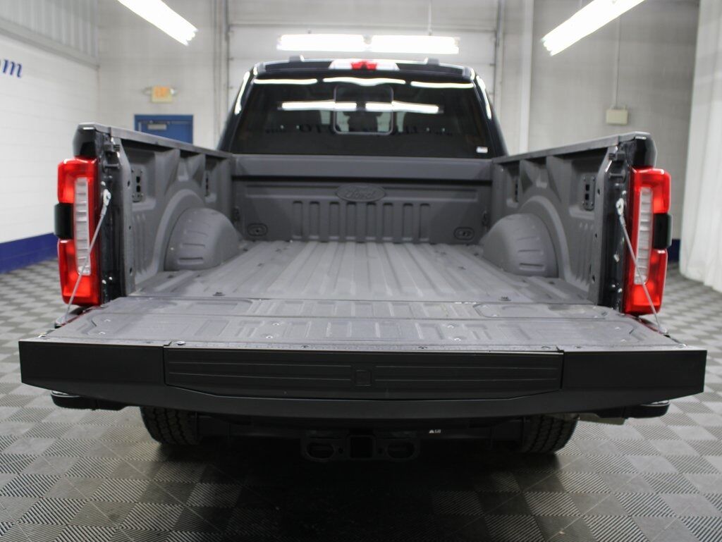 2024 Ford F-250 Super Duty 4x4 Crew Cab Lariat Fond du Lac WI
