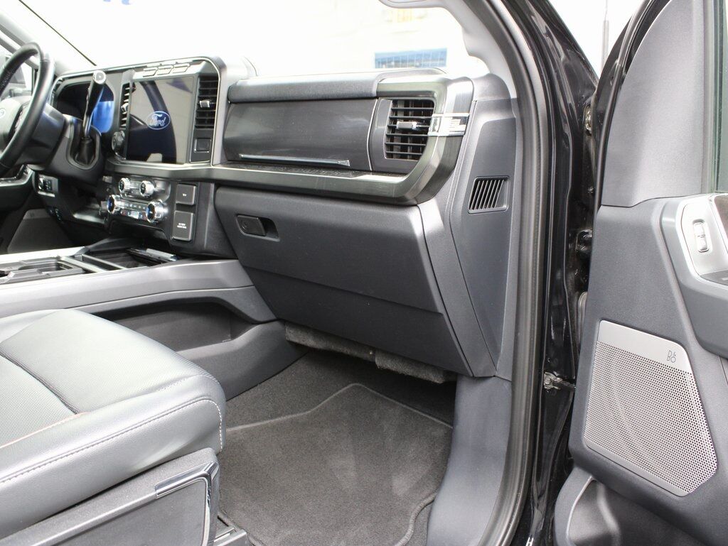 2024 Ford F-250 Super Duty 4x4 Crew Cab Lariat Fond du Lac WI
