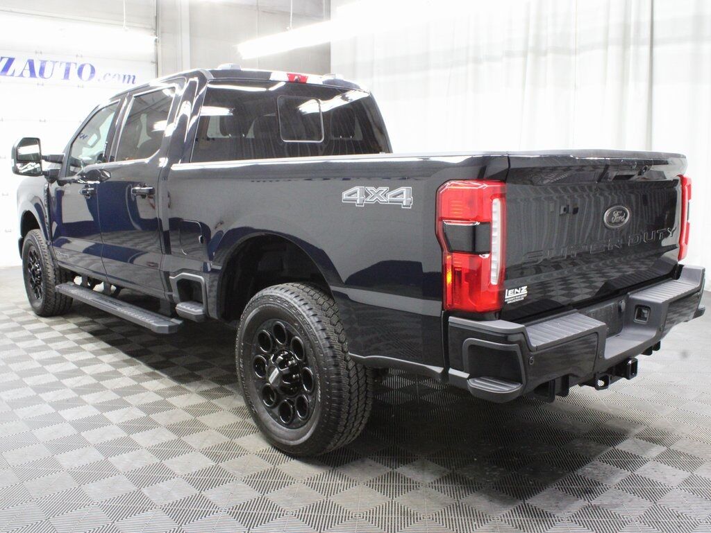 2024 Ford F-250 Super Duty 4x4 Crew Cab Lariat Fond du Lac WI