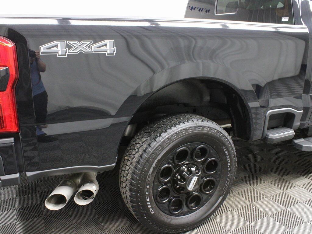 2024 Ford F-250 Super Duty 4x4 Crew Cab Lariat Fond du Lac WI
