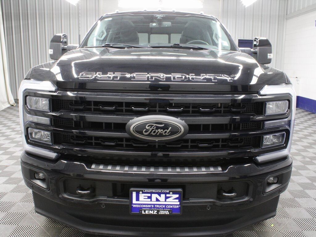 2024 Ford F-250 Super Duty 4x4 Crew Cab Lariat Fond du Lac WI
