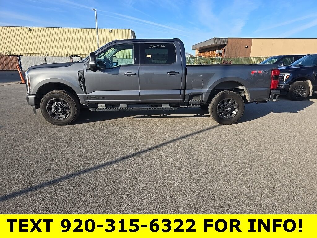 2024 Ford F-250 Super Duty 4x4 Crew Cab Lariat