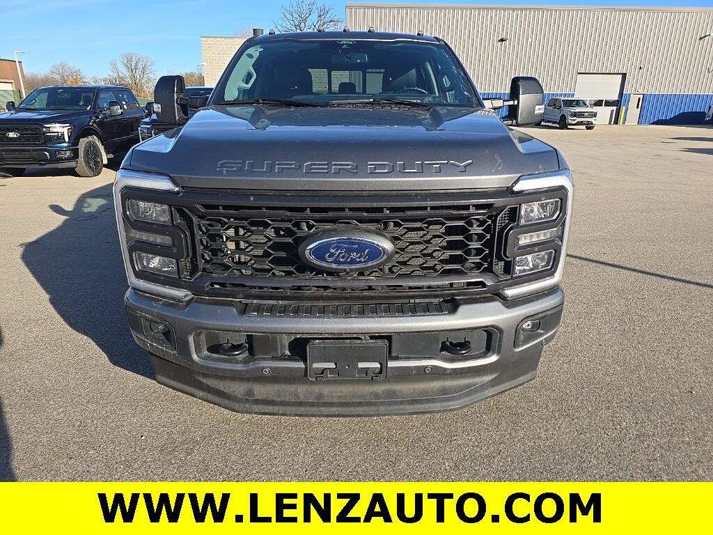 2024 Ford F-250 Super Duty 4x4 Crew Cab Lariat
