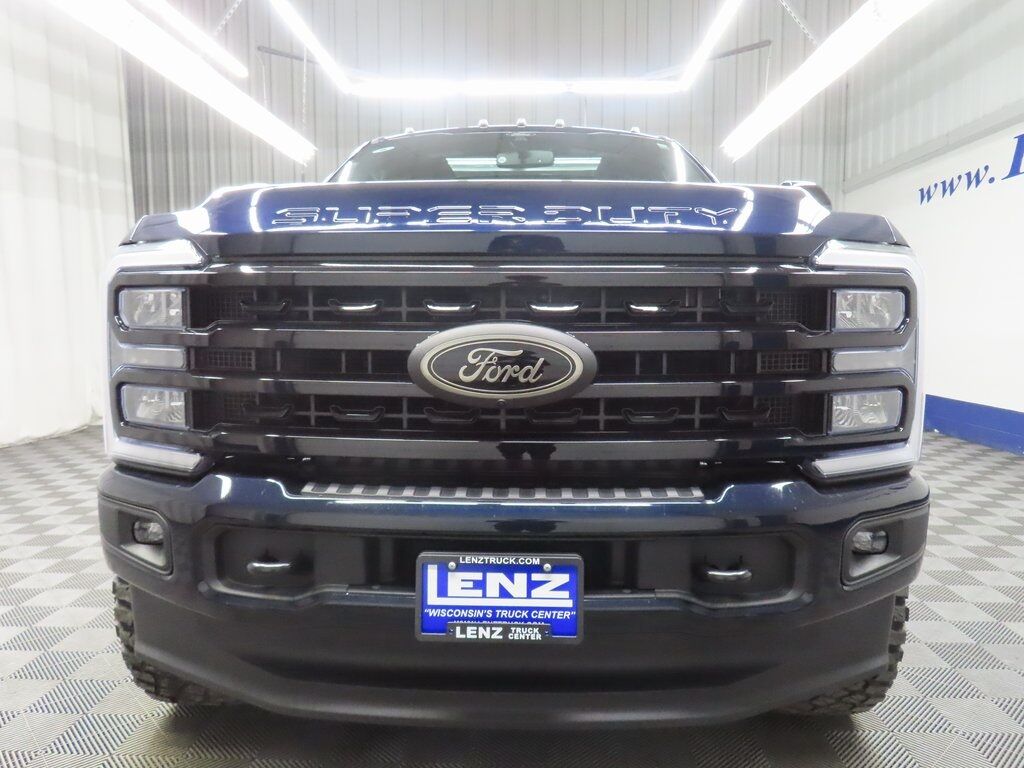 2024 Ford F-250 Super Duty 4x4 Crew Cab Lariat Fond du Lac WI